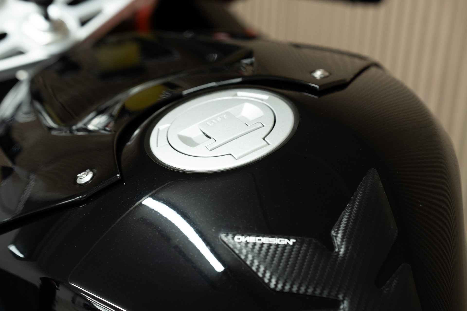 BMW S 1000 RR-showroom-element-3