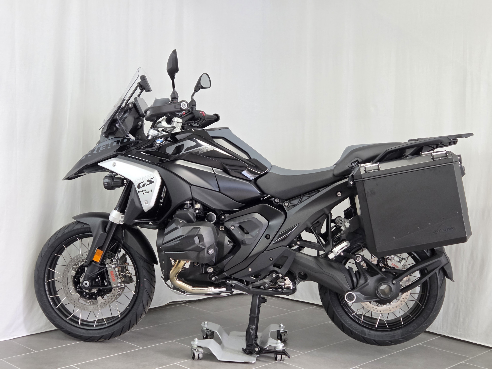 BMW R 1300 GS ASA Boxer-Prämie CHF -1'500 für Verträge bis 30.09.26-showroom-element-3