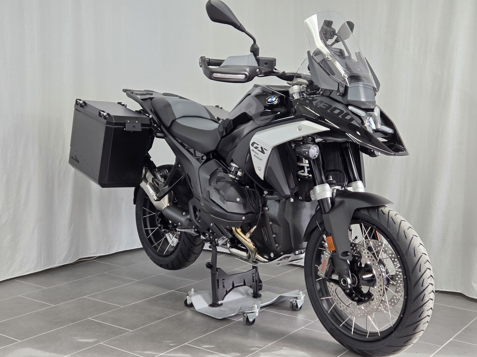 BMW R 1300 GS ASA Boxer-Prämie CHF -1'500 für Verträge bis 30.09.26-showroom-element-1