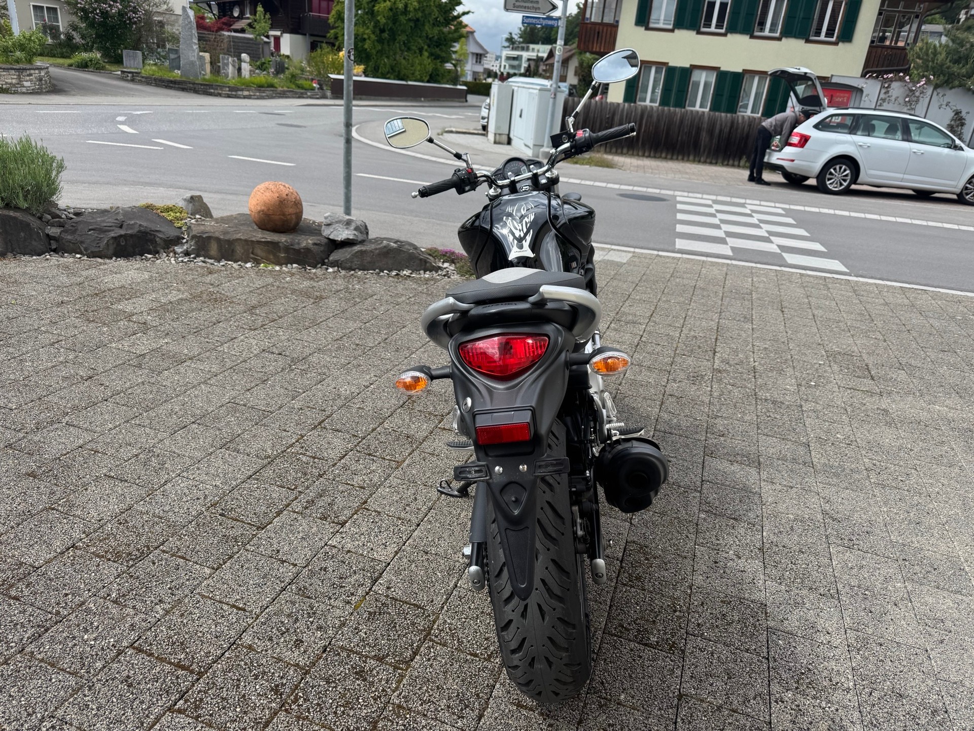 SUZUKI SFV 650 Gladius ABS-image-3