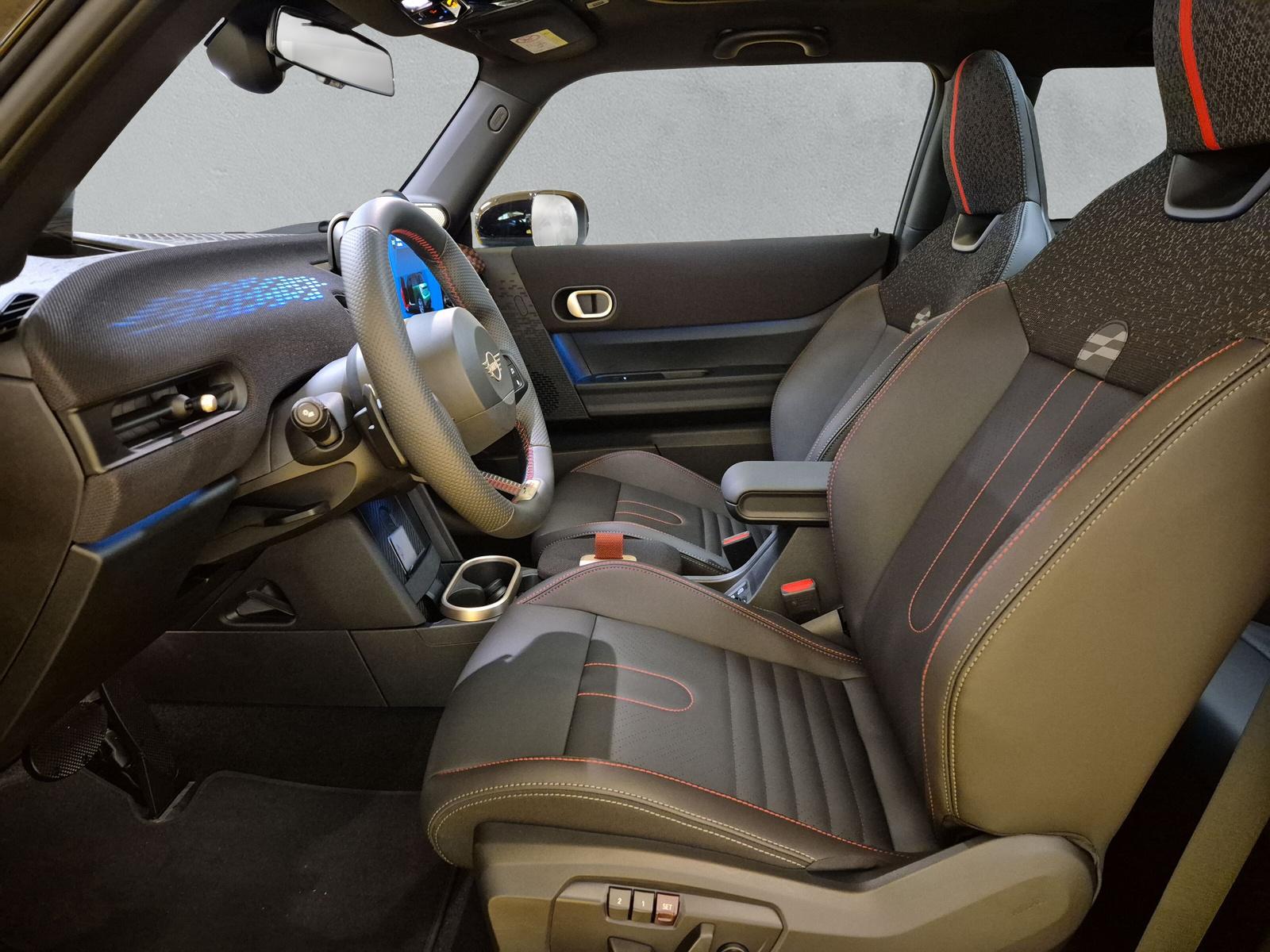 MINI Cooper S John Cooper Works DKG F66 (CH)-image-5