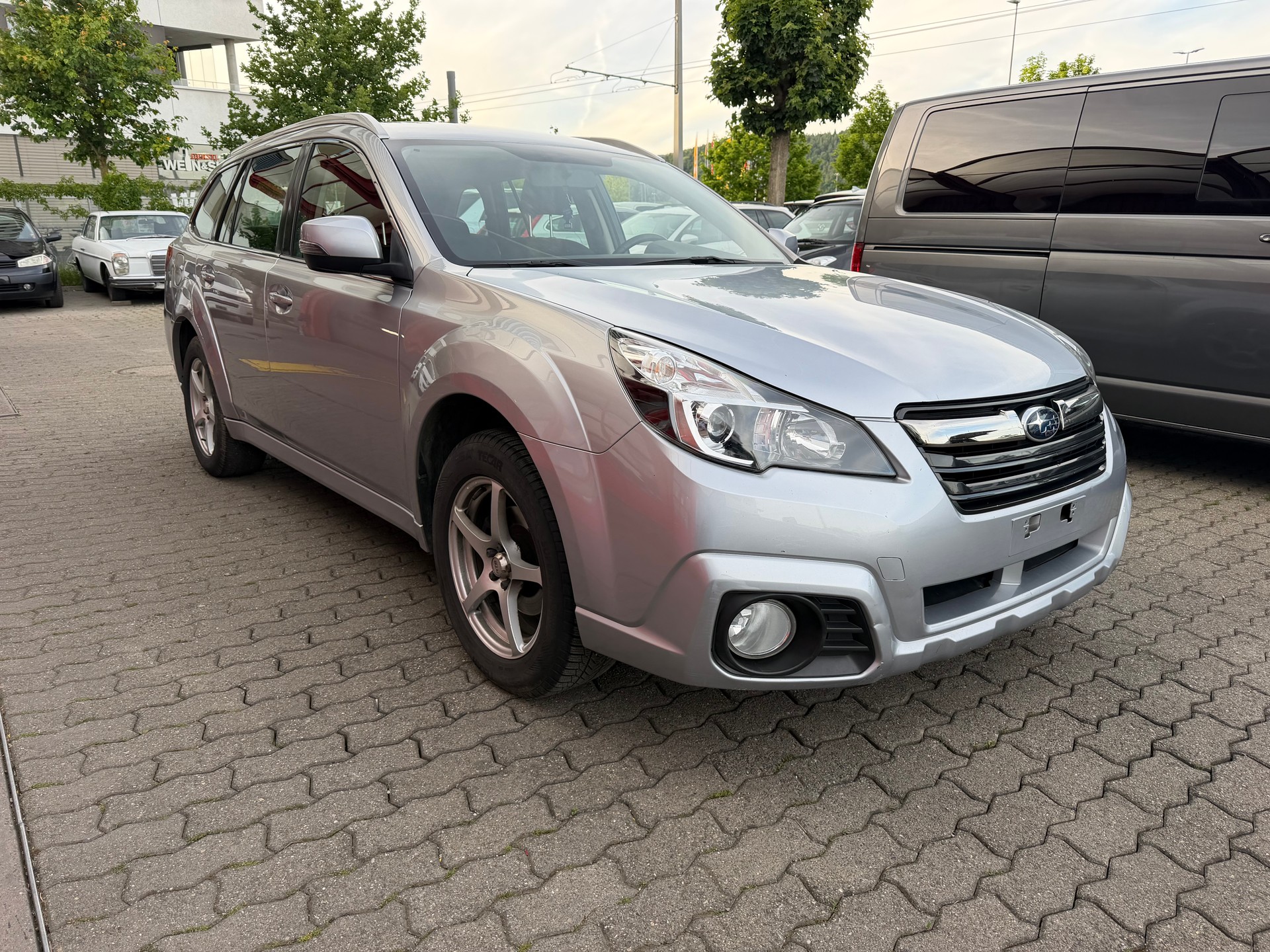 SUBARU Outback 2.5i Limited AWD Lineartronic-showroom-element-2