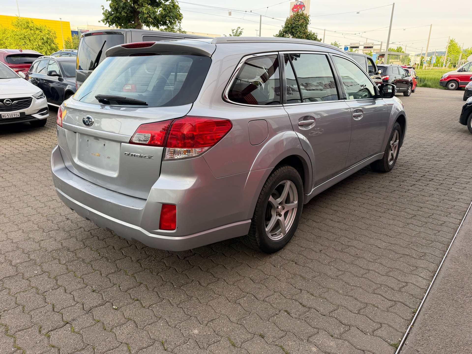 SUBARU Outback 2.5i Limited AWD Lineartronic-showroom-element-3