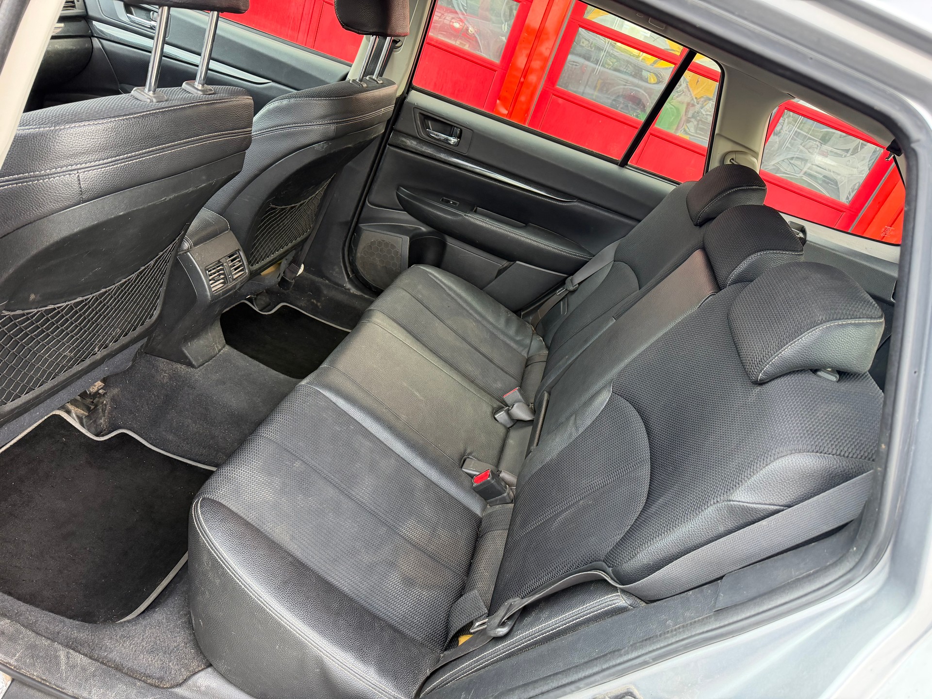 SUBARU Outback 2.5i Limited AWD Lineartronic-image-10