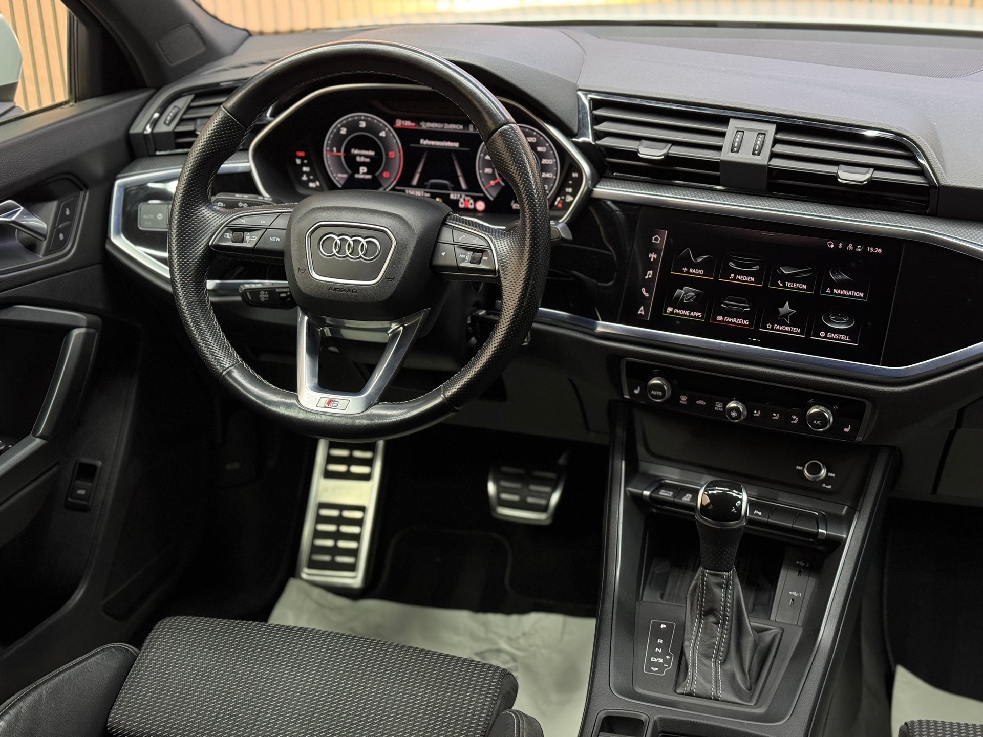 AUDI Q3 Sportback 2.0 35 TDI S line quattro S-Tronic | 1 Jahr Garantie | Facelift | *ab CHF 249.-/ Monat*-image-15