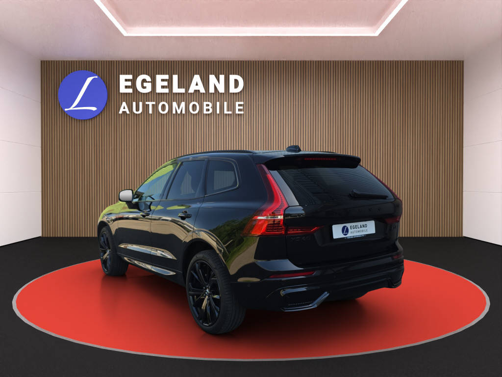 VOLVO XC60 2.0 B5 MH Black Edition AWD-image-4