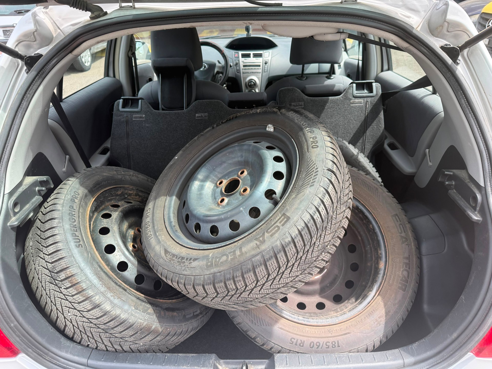 TOYOTA Yaris 1.33 Linea Sol Multimode-image-11