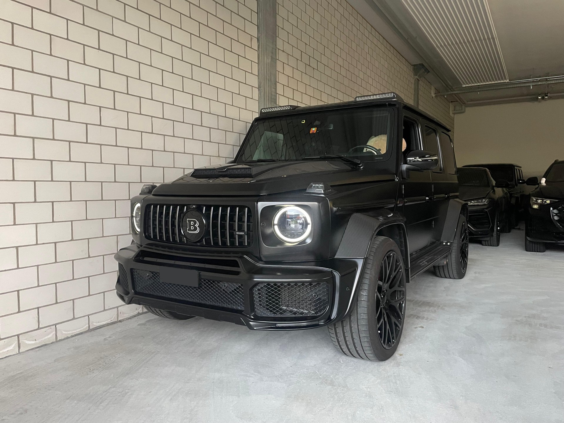 MERCEDES-BENZ G 63 AMG Edition 1 Speedshift Plus G-Tronic BRABUS Komplettumbau inkl. Wideboy Widestar G700-showroom-element-1
