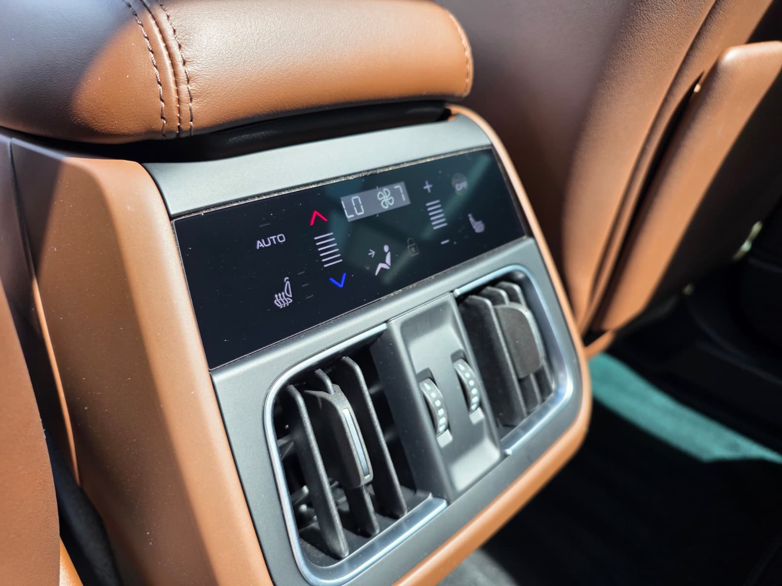 MASERATI Grecale 2.0 MHEV Modena Hybrid Automatica-image-11