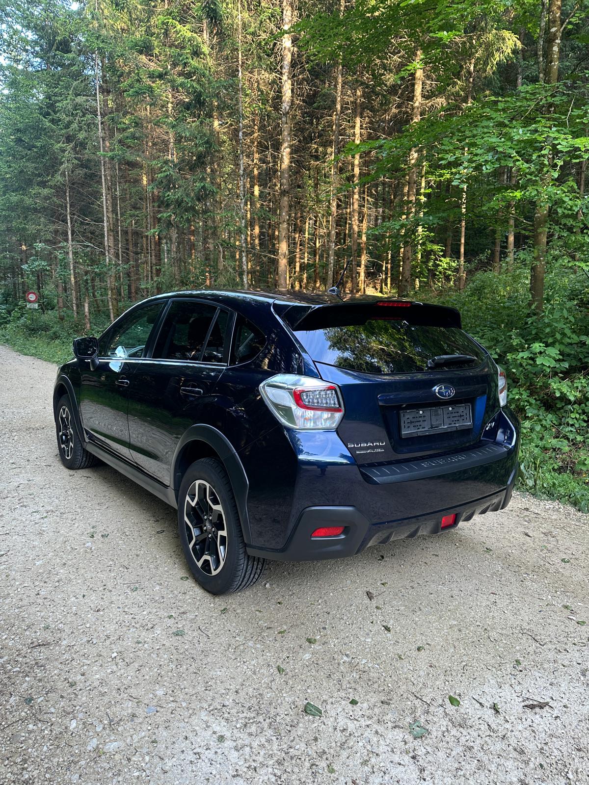 SUBARU 2.0i Swiss Three-image-4