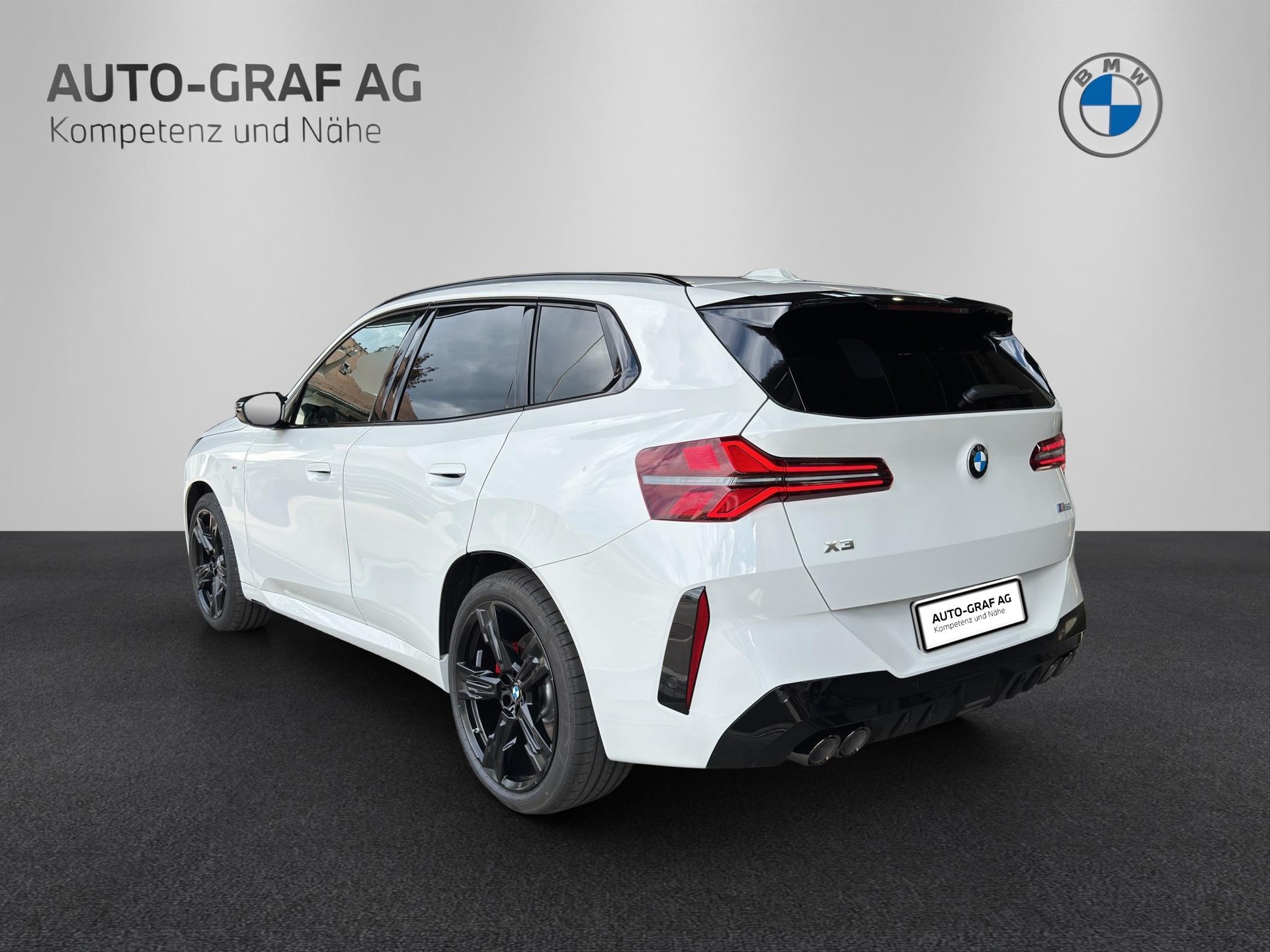 BMW X3 M50i M Sport Pro-showroom-element-2
