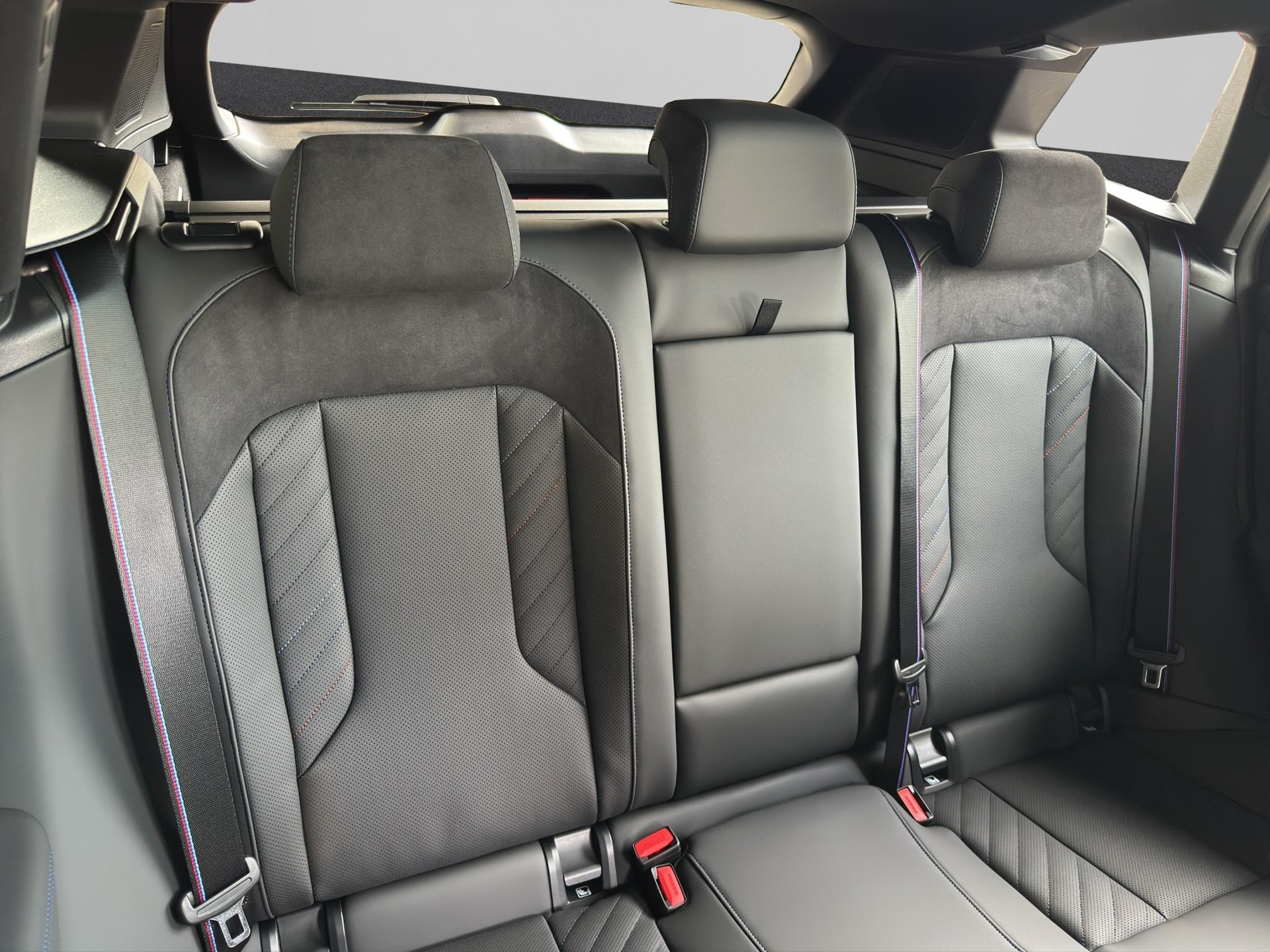 BMW X3 M50i M Sport Pro-image-19