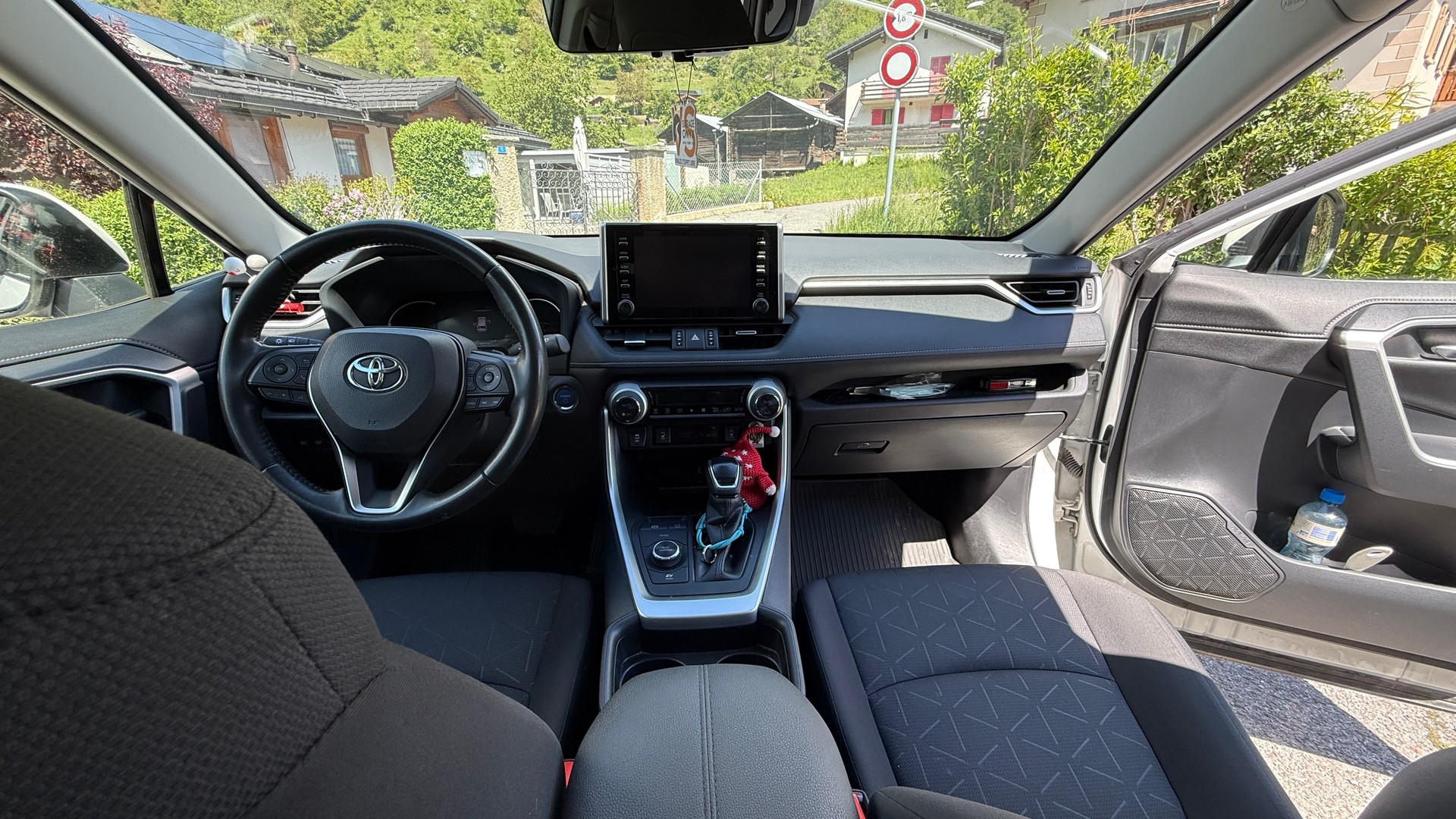 TOYOTA RAV4 2.5 HEV Trend-image-4