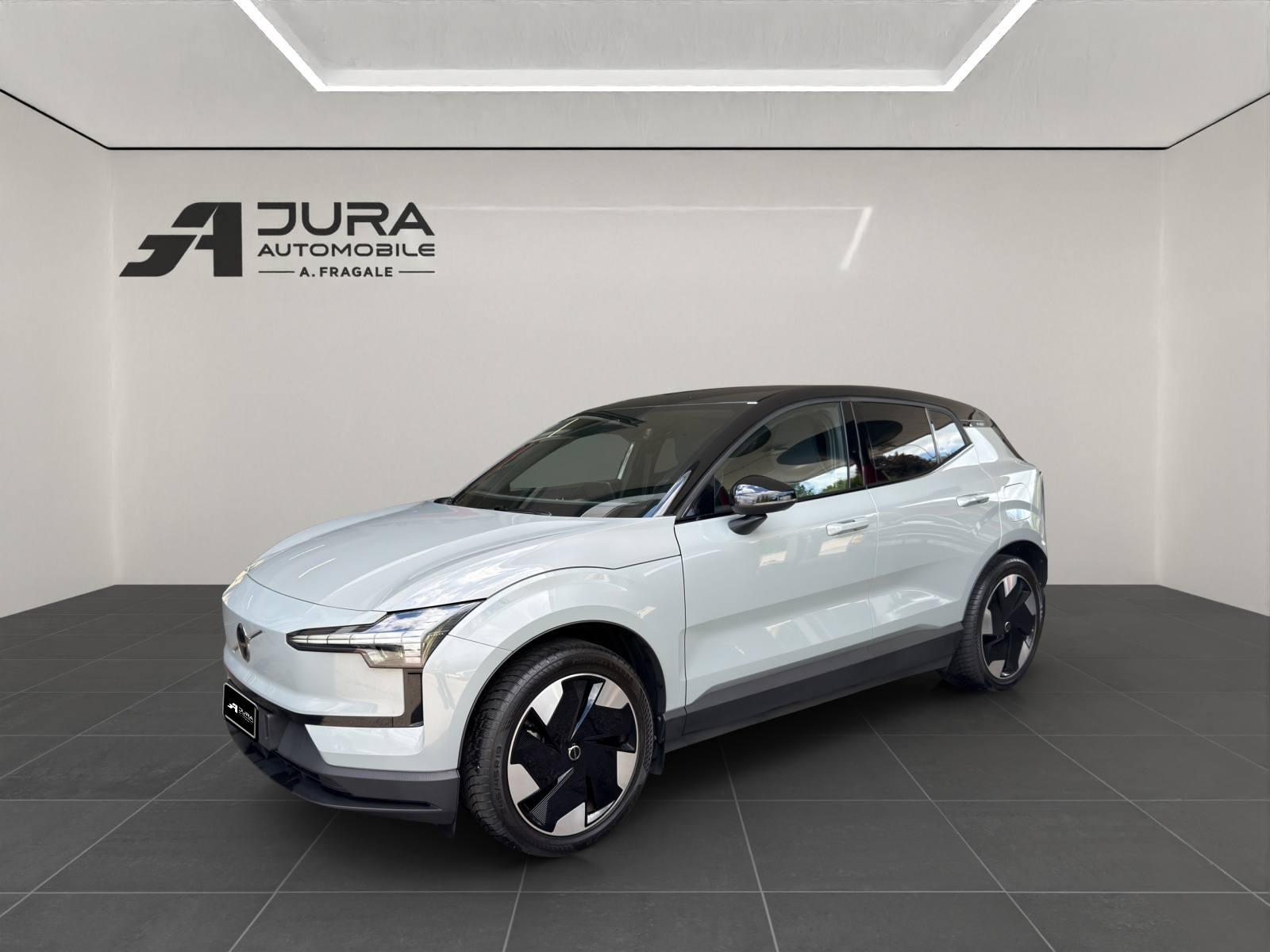 VOLVO EX 30 E60 Twin Plus Performance AWD-image-1