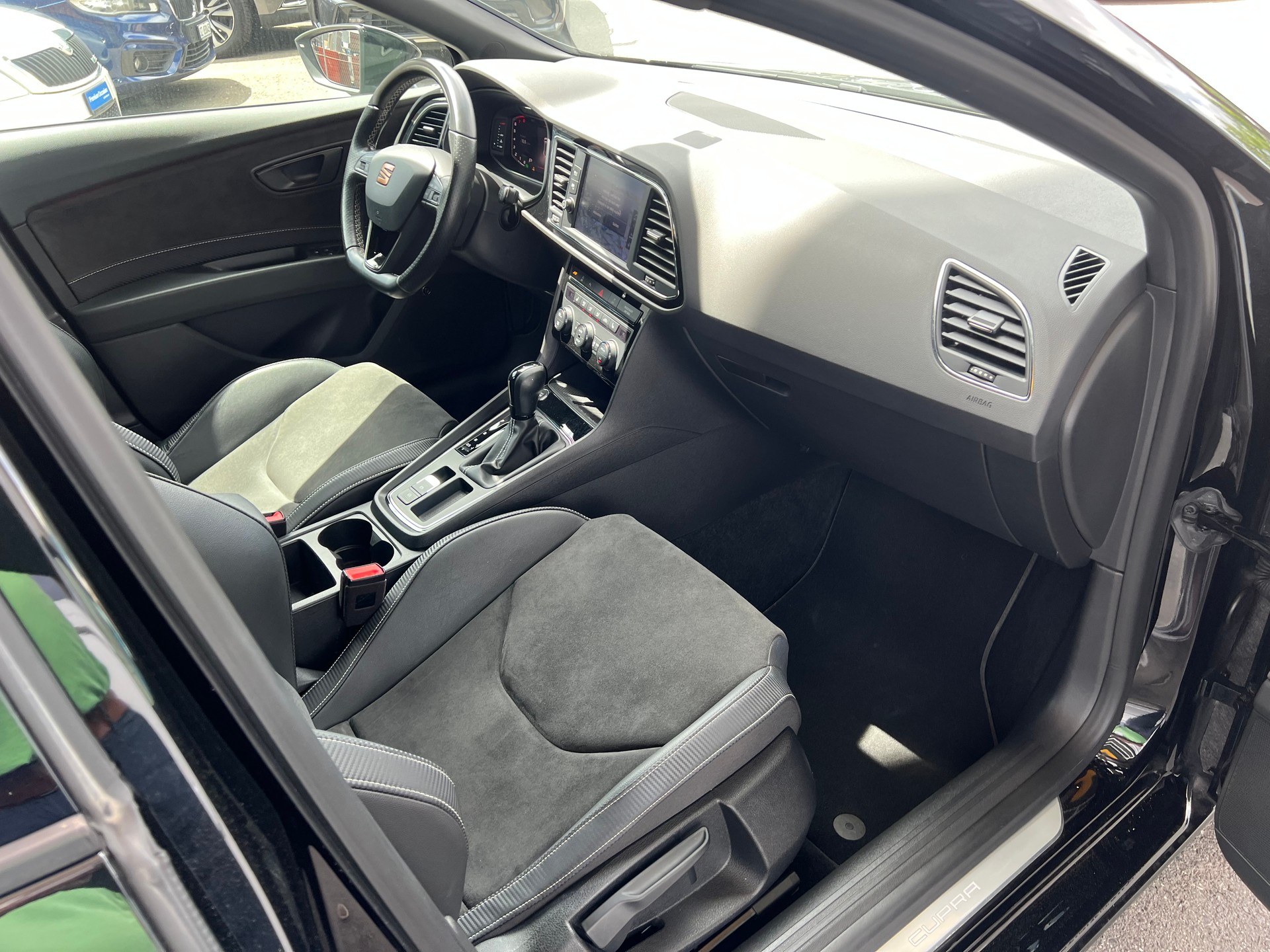 SEAT Leon ST 2.0 TSI Cupra 300 4x4 DSG* Navigation * Rückfahrtkamera * Teilleder * frisch ab MFK * 12/24 Mt. Garantie möglich ***-image-11