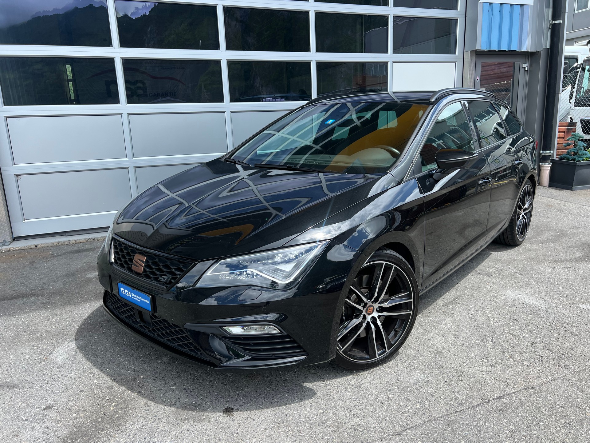 SEAT Leon ST 2.0 TSI Cupra 300 4x4 DSG* Navigation * Rückfahrtkamera * Teilleder * frisch ab MFK * 12/24 Mt. Garantie möglich ***-showroom-element-1