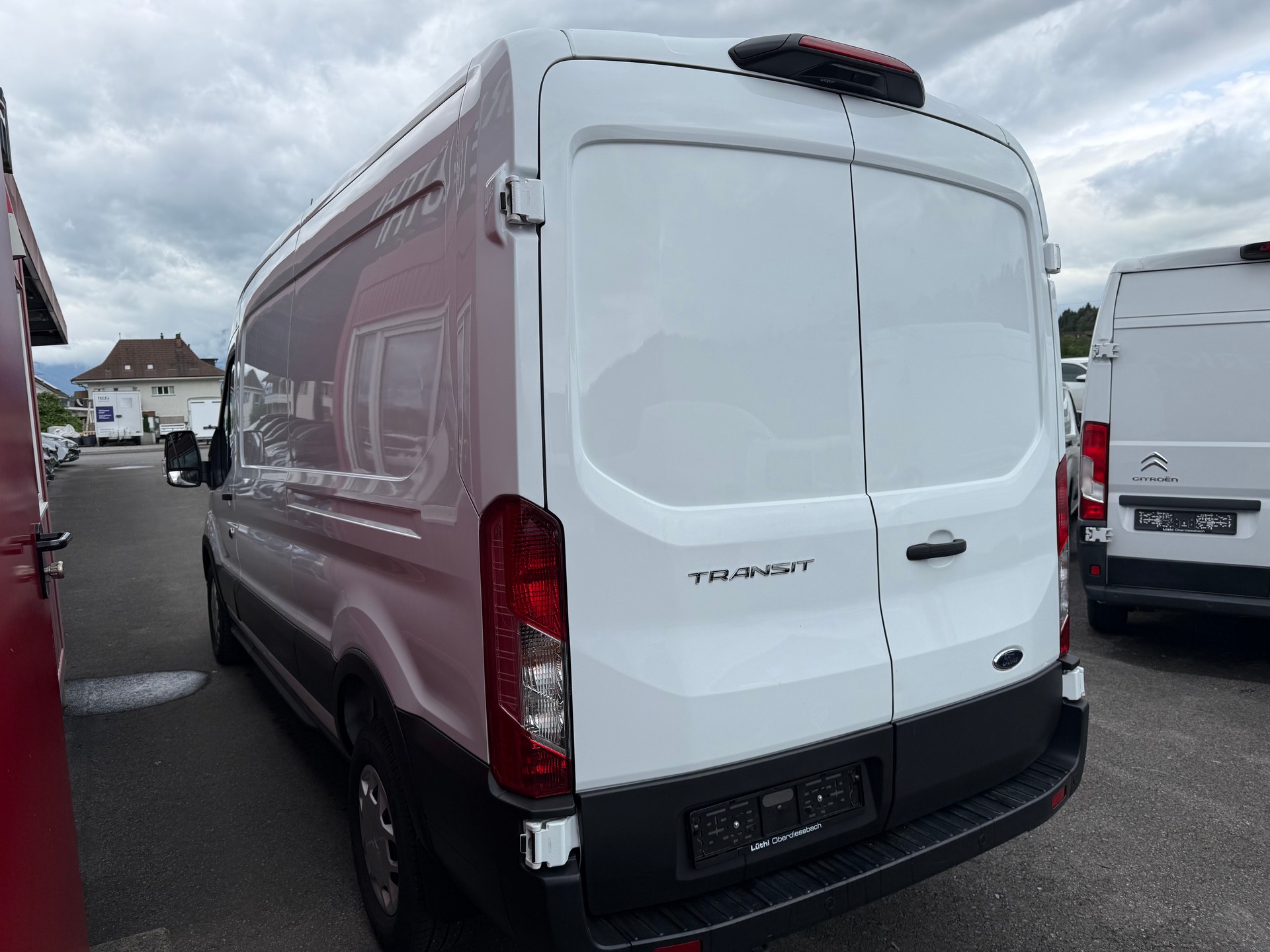 FORD Transit Van 350 L3 Trend 2.0 TDCi 130 FWD A-showroom-element-1