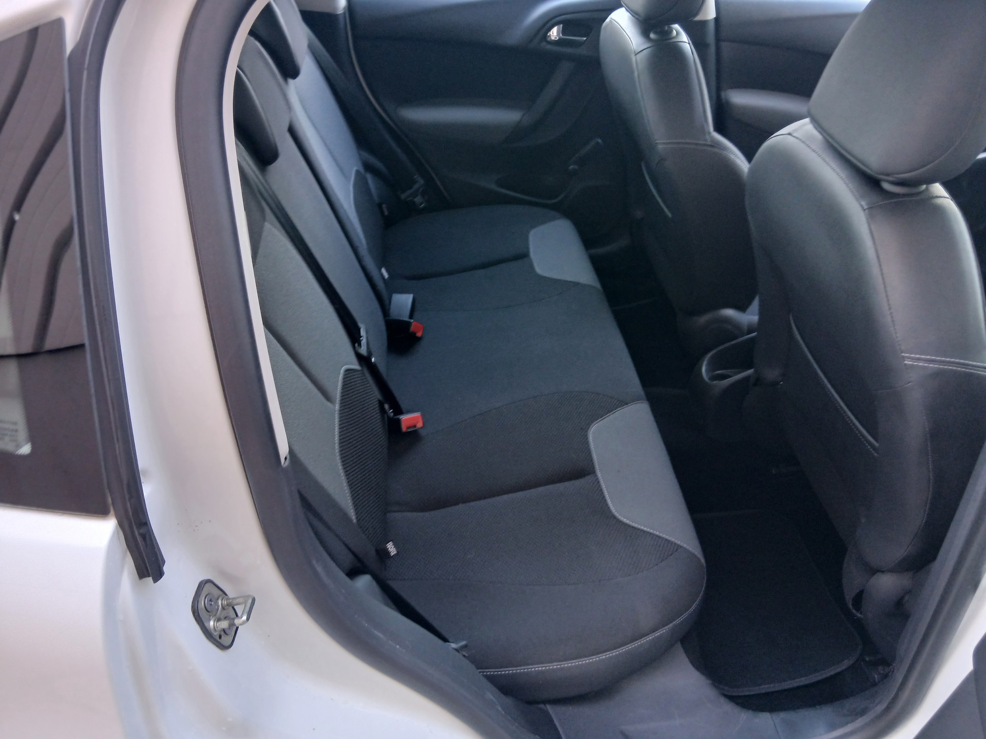 CITROEN C3 1.4i Tonic-image-9