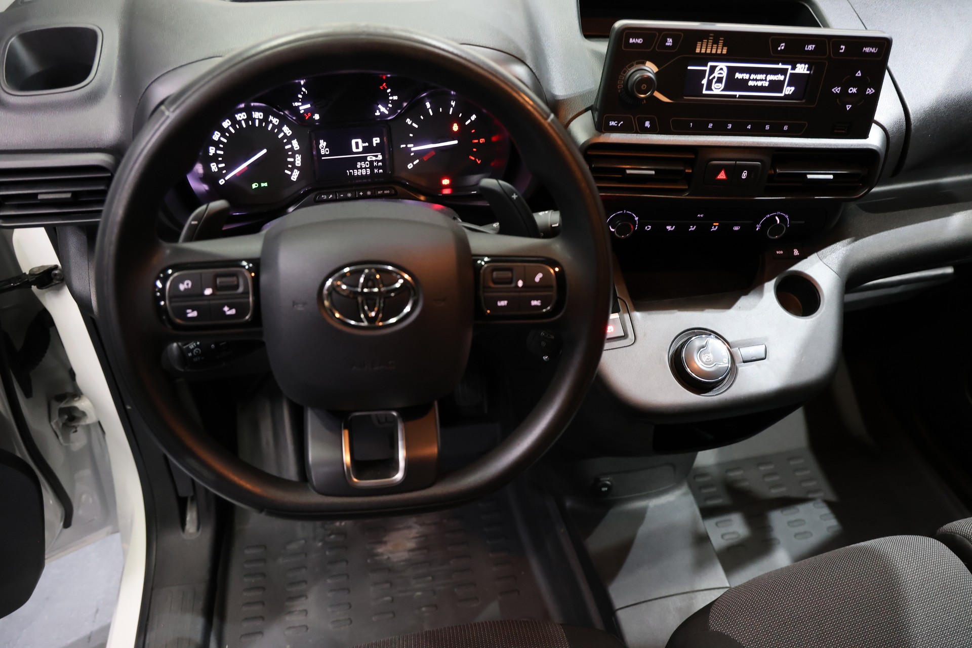 TOYOTA Proace City Van 1.5D Active Long Automatik Klima-image-11