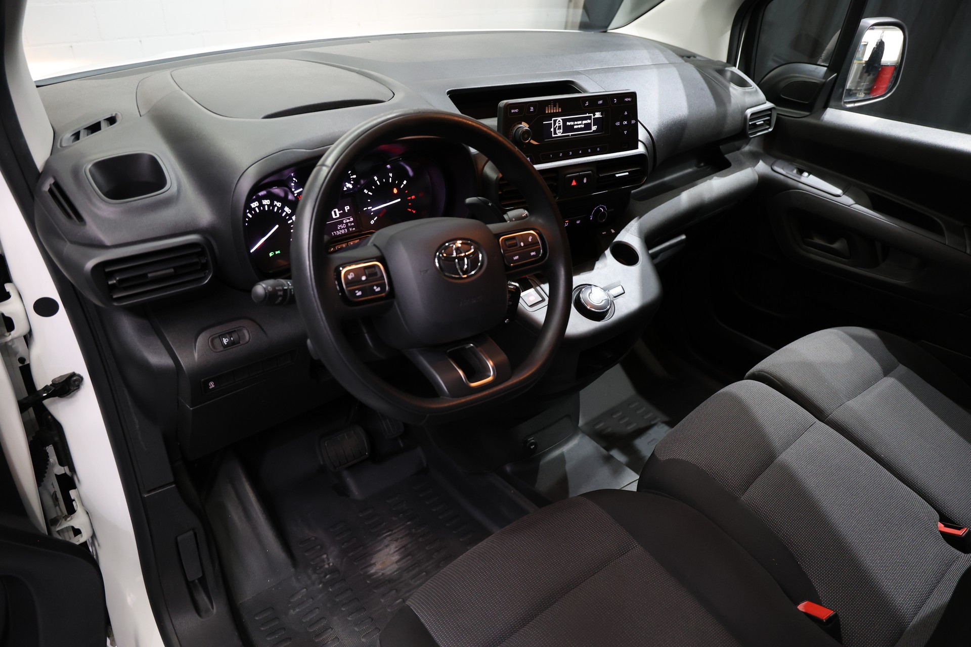 TOYOTA Proace City Van 1.5D Active Long Automatik Klima-image-10