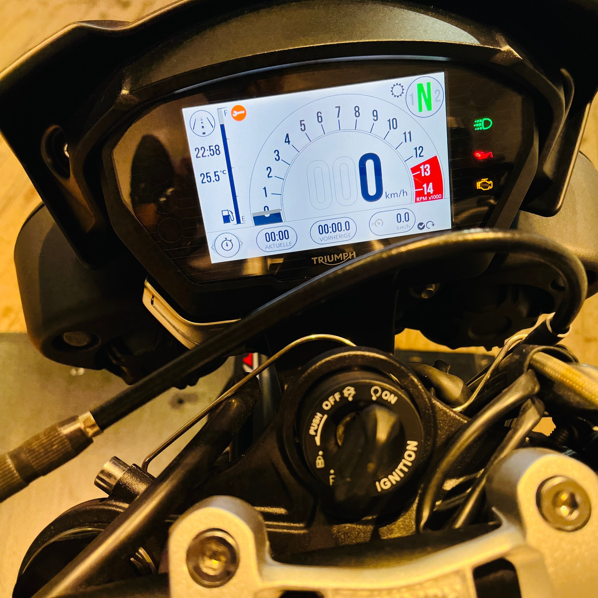 TRIUMPH Street Triple RS 765 ABS-image-8