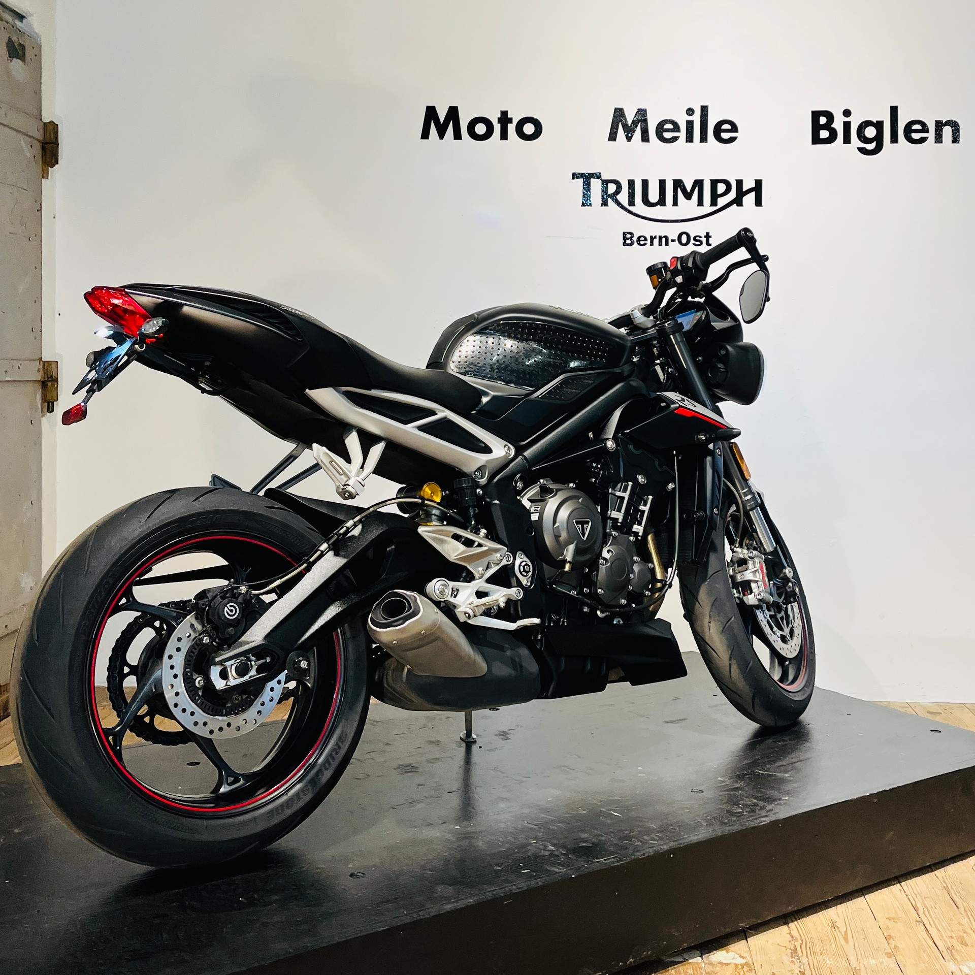 TRIUMPH Street Triple RS 765 ABS-image-2
