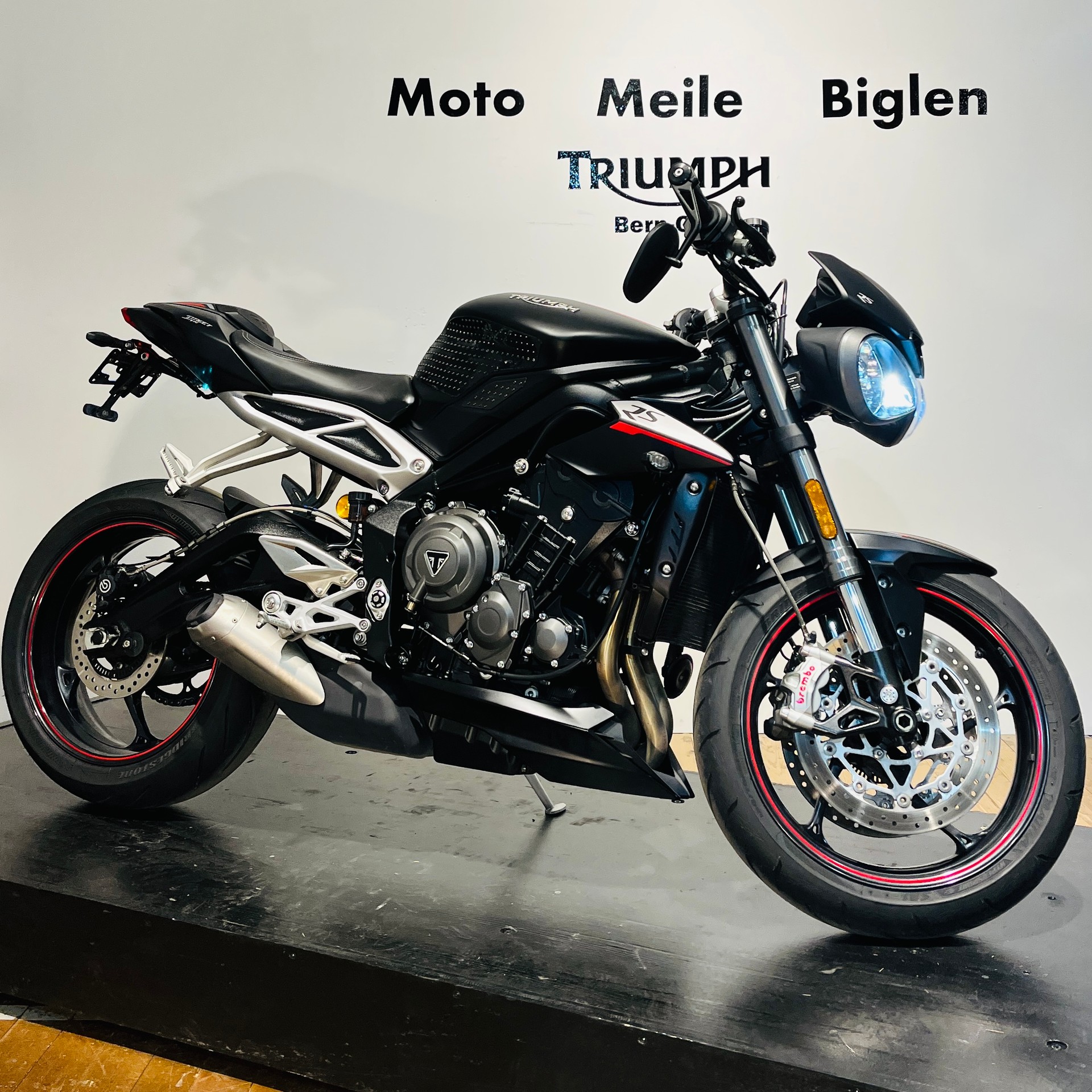 TRIUMPH Street Triple RS 765 ABS-image-1