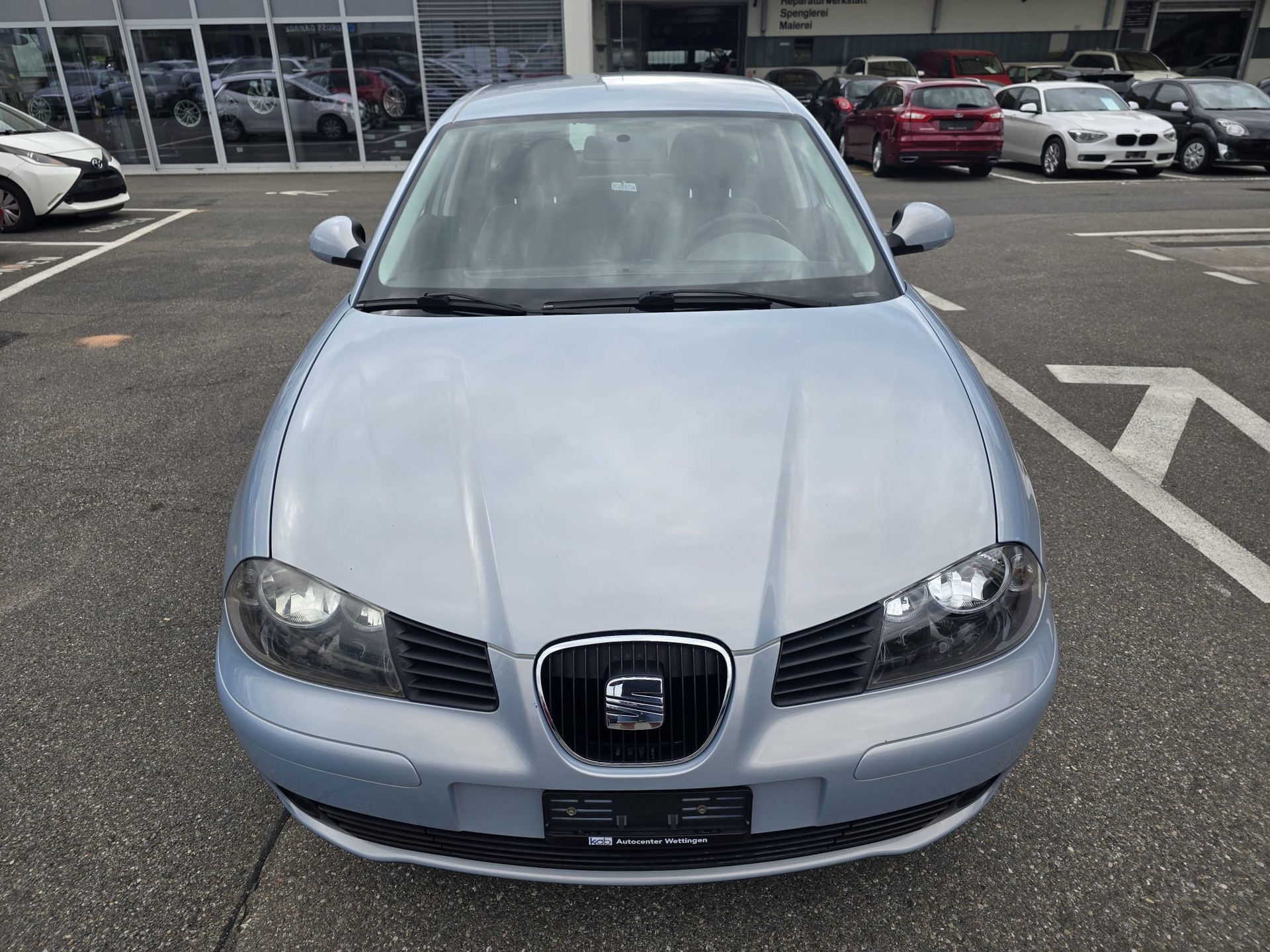 SEAT Ibiza 1.4 16V Signo-showroom-element-1