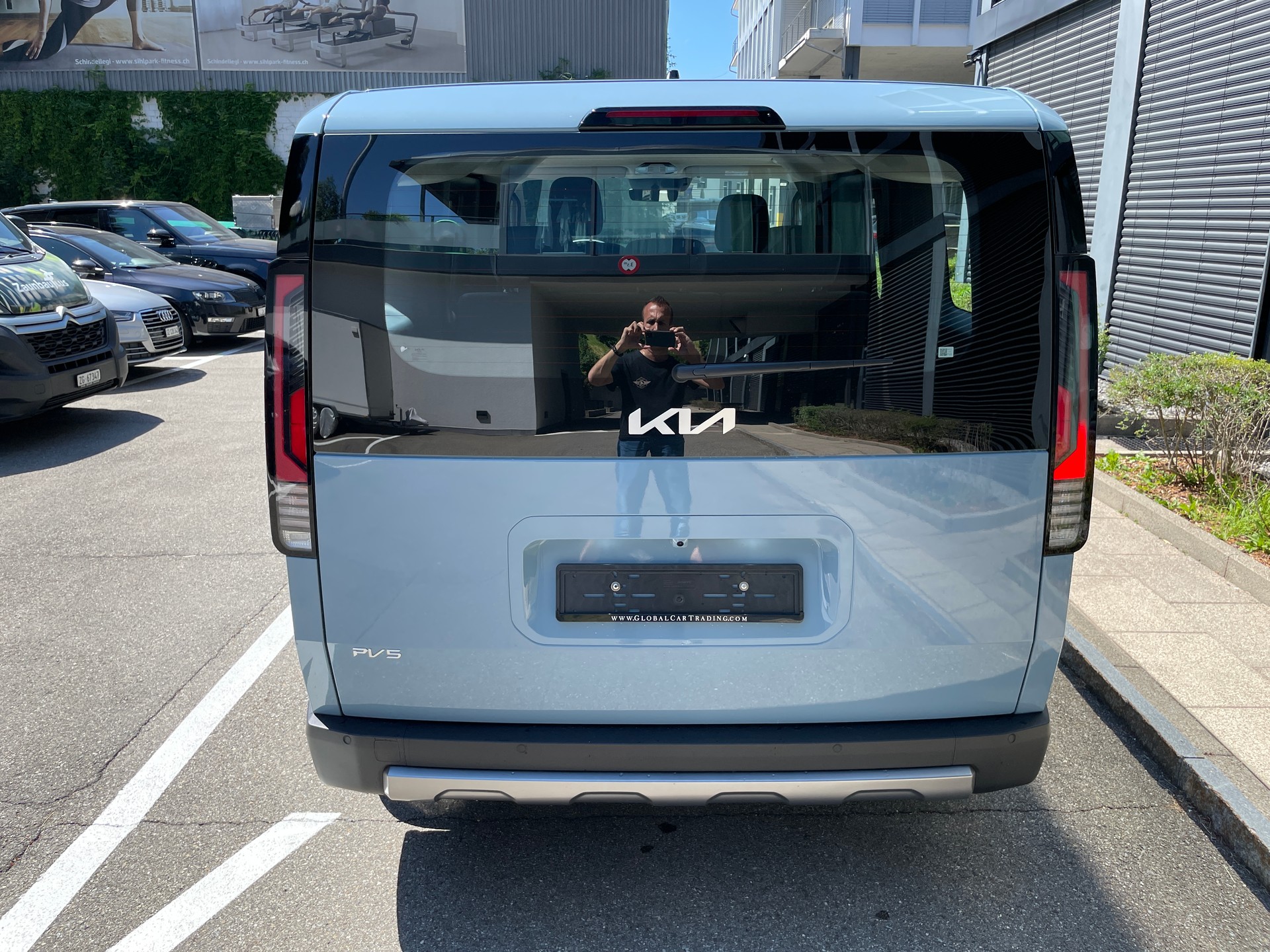 KIA PV5 71.2 kWh Plus mit Wärmepumpe-showroom-element-3