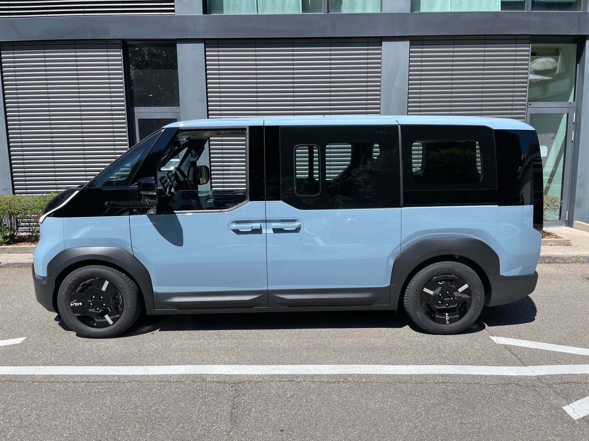 KIA PV5 71.2 kWh Plus mit Wärmepumpe-showroom-element-1