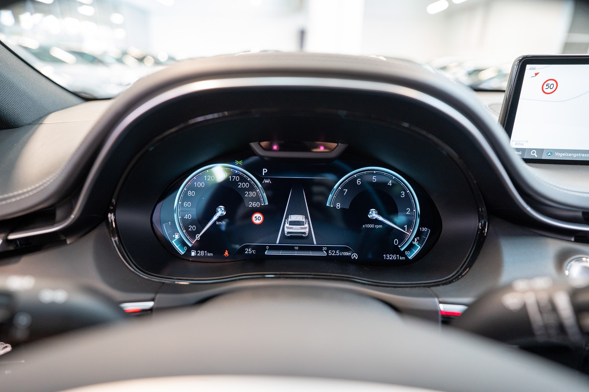 GENESIS GV70 2.5T Sport / Panorama-Glasdach / Massagesitz / 360°Kamera-image-24