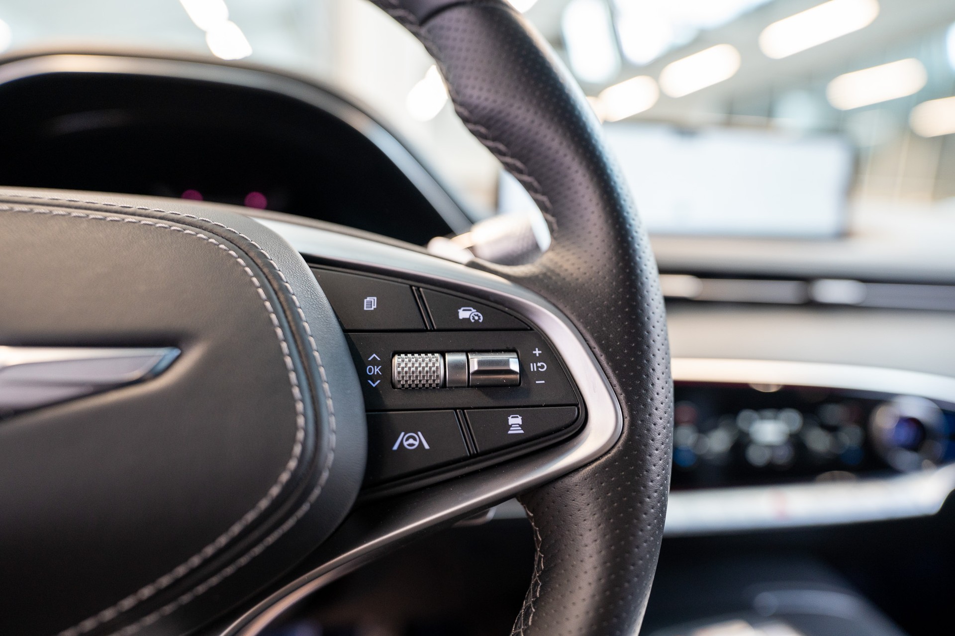GENESIS GV70 2.5T Sport / Panorama-Glasdach / Massagesitz / 360°Kamera-image-23