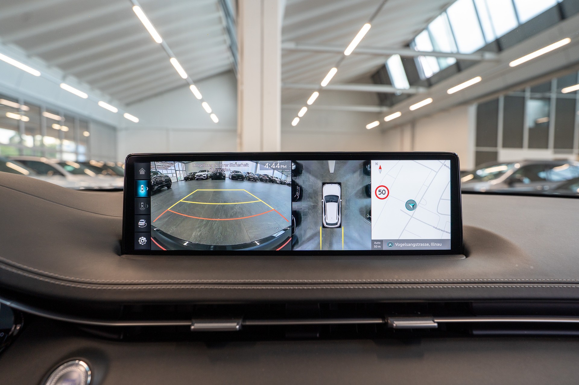 GENESIS GV70 2.5T Sport / Panorama-Glasdach / Massagesitz / 360°Kamera-image-20