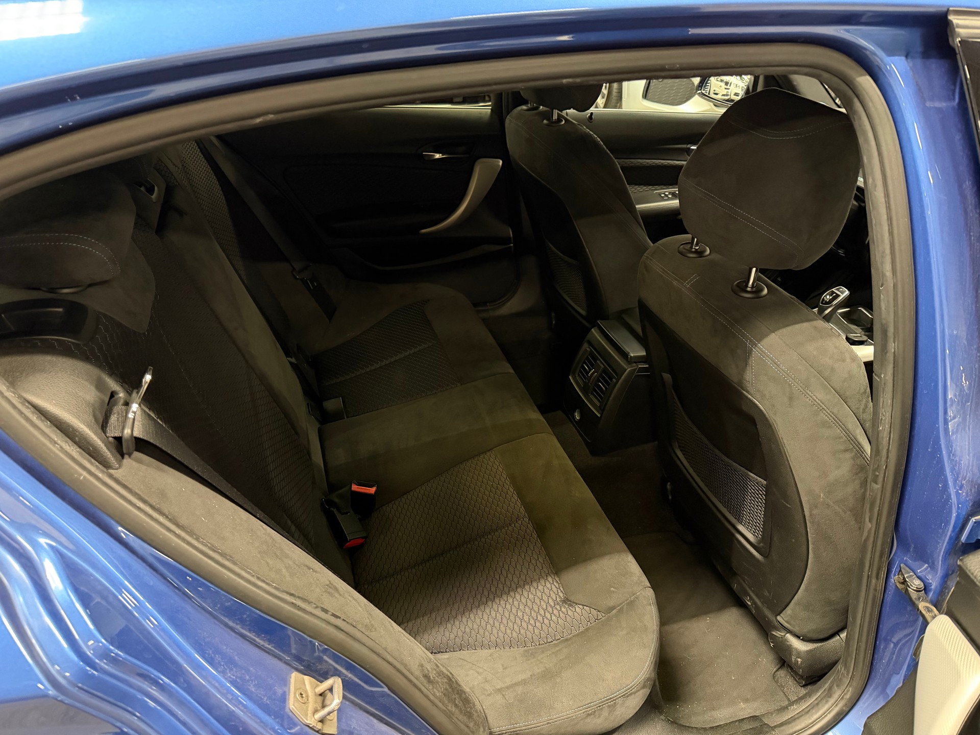 BMW M135i Steptronic-image-11