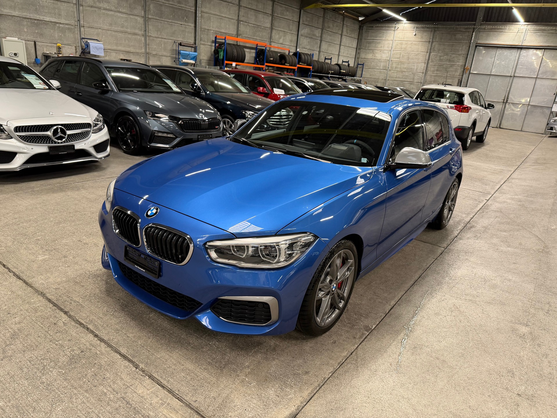 BMW M135i Steptronic-image-6