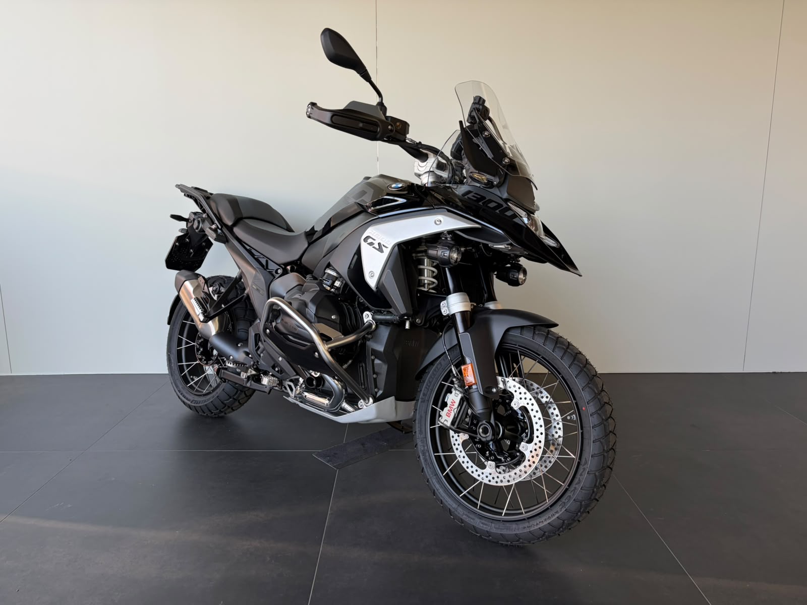 BMW R 1300 GS ASA - mit 2.94%-Leasing ab 295.-/Monat möglich*-showroom-element-3