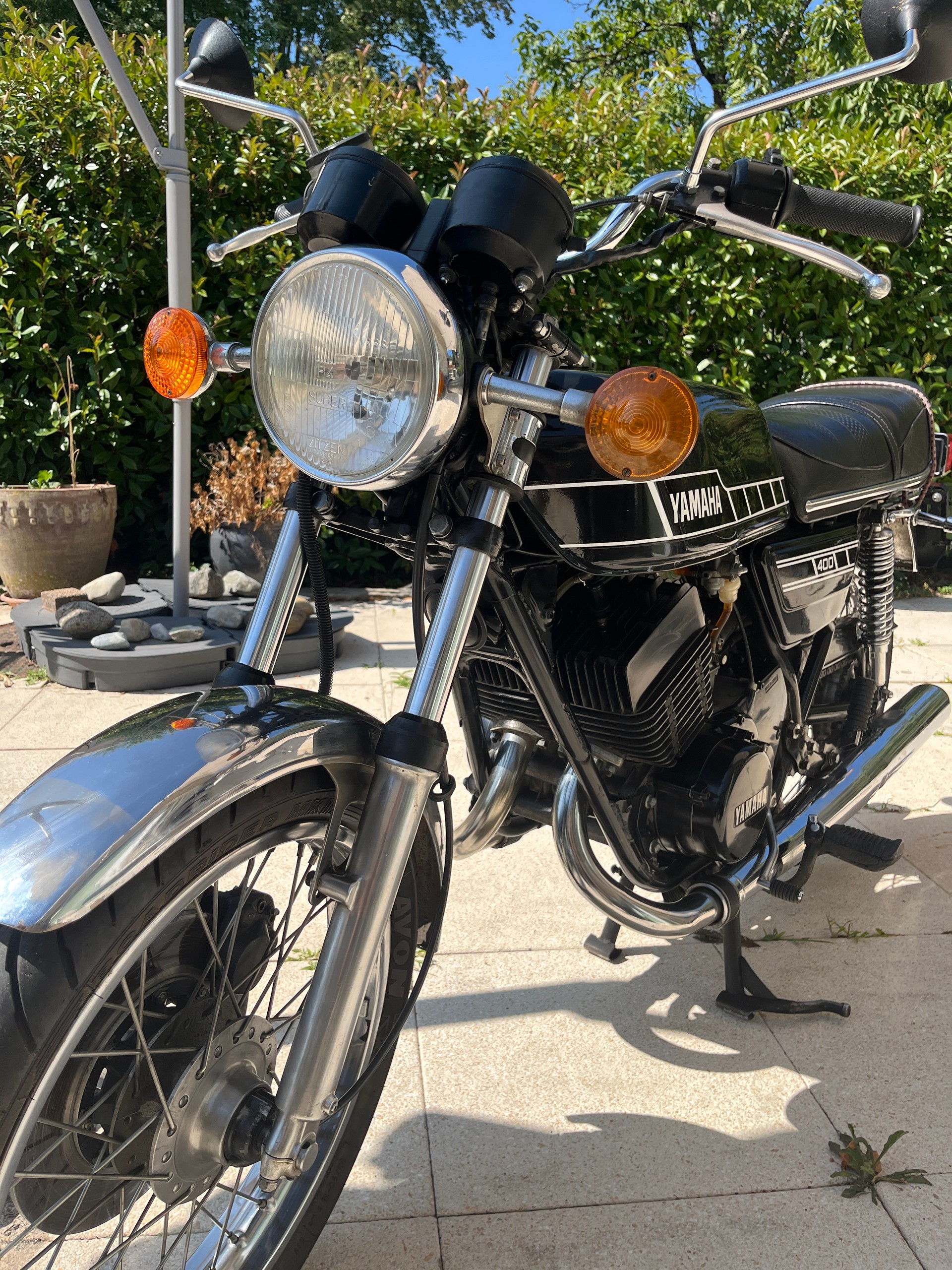 YAMAHA RD 400-image-10