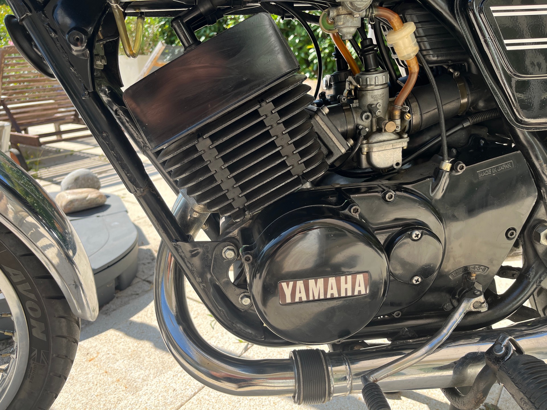 YAMAHA RD 400-image-2