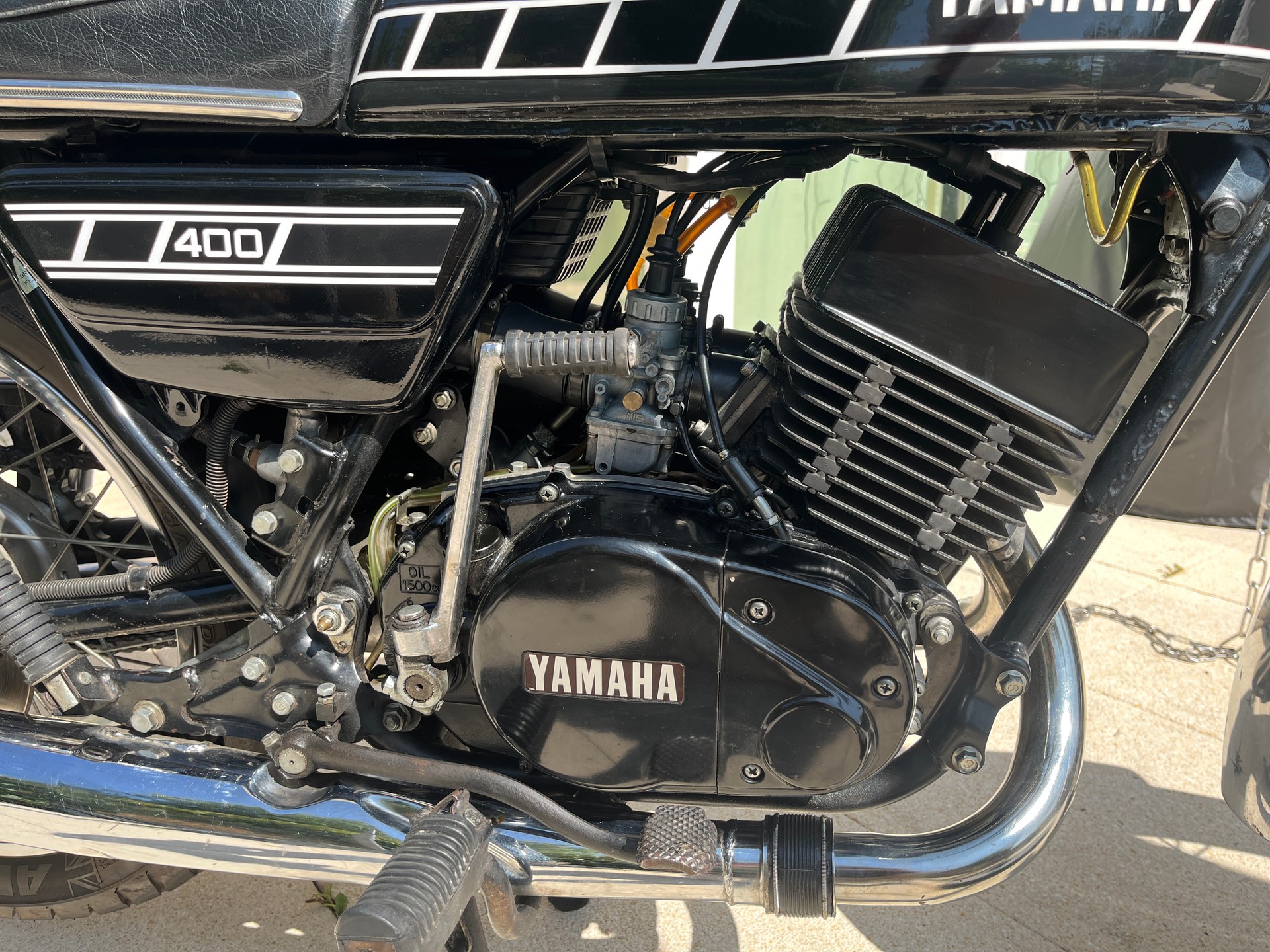 YAMAHA RD 400-image-6