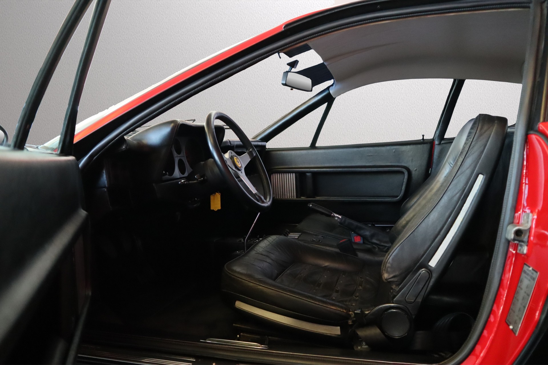FERRARI 365 GT4 BB-showroom-element-3