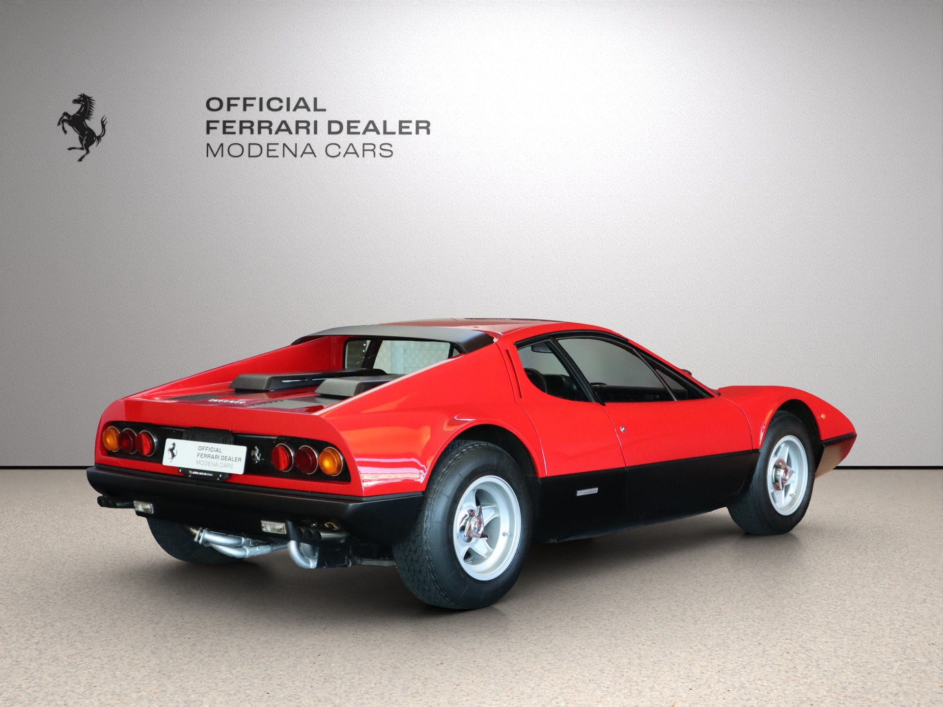FERRARI 365 GT4 BB-showroom-element-1