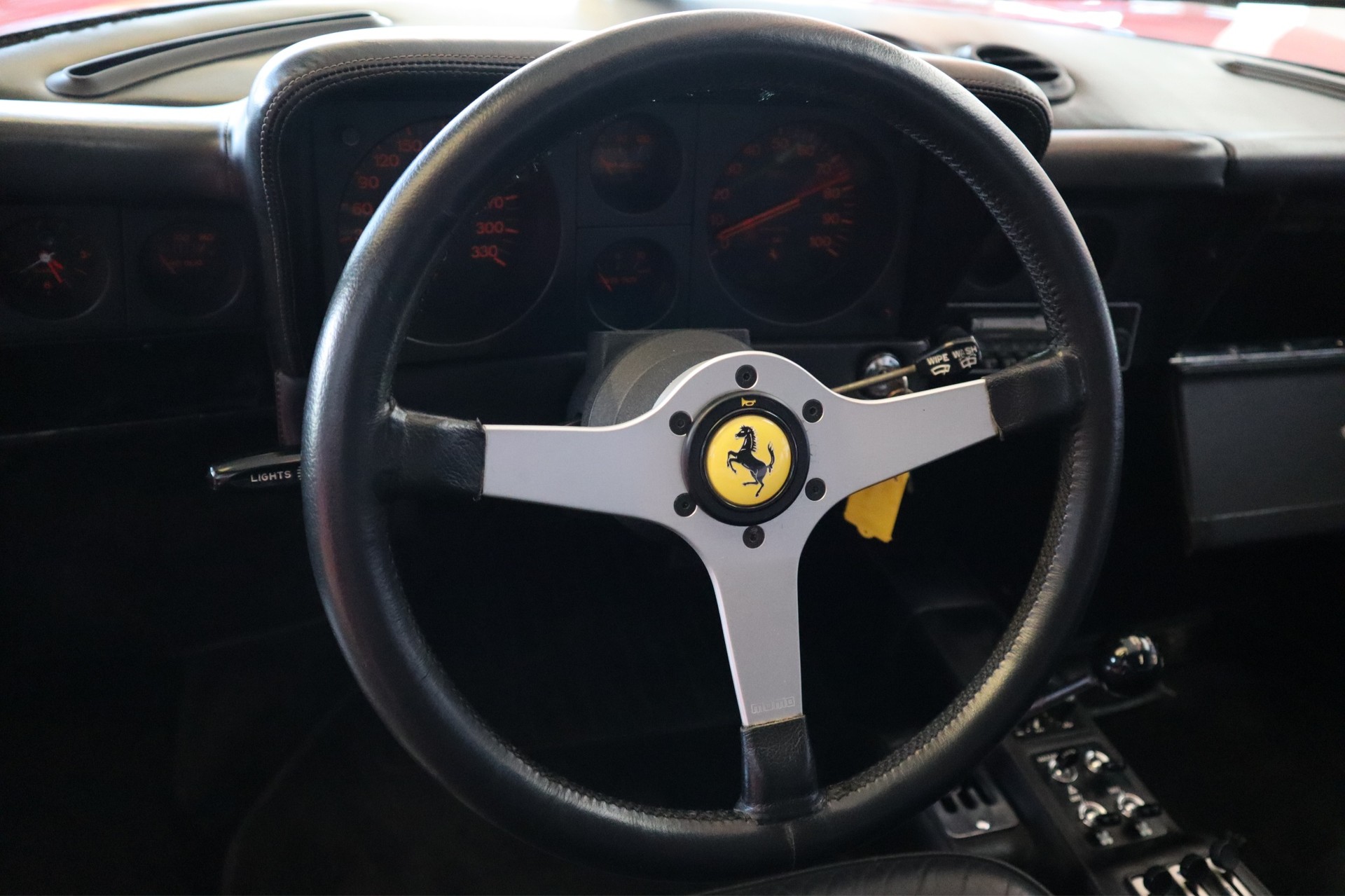 FERRARI 365 GT4 BB-showroom-element-2
