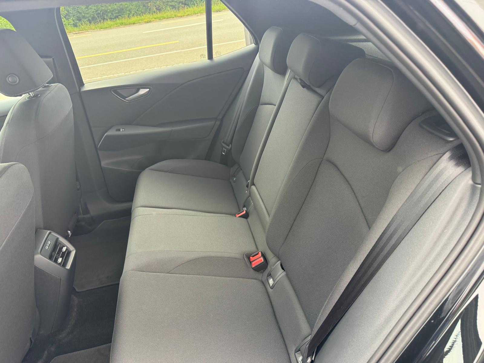 VW ID.3 Neo 50 kWh 170PS Life-image-5