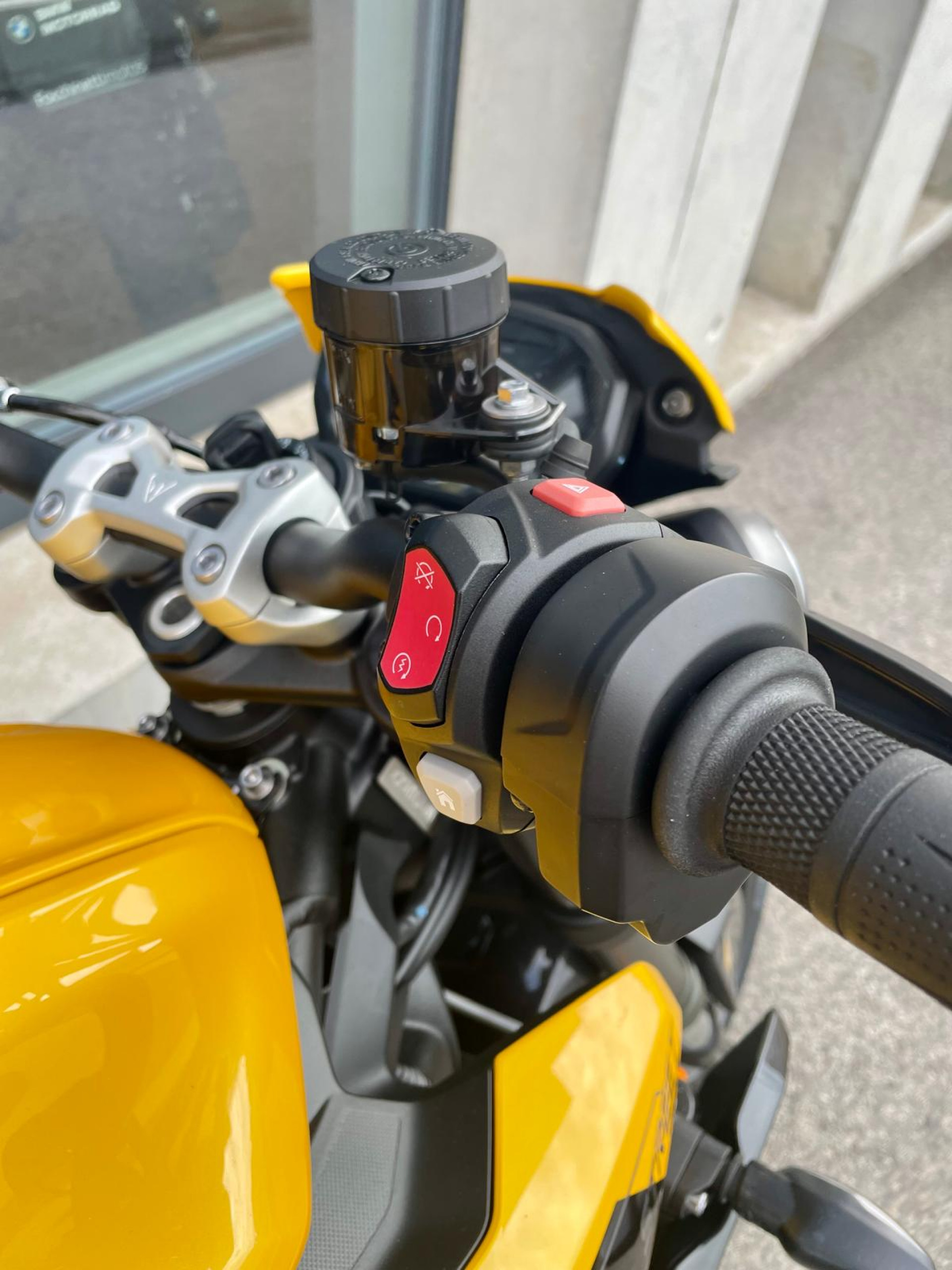 TRIUMPH Street Triple 765 RS-image-6