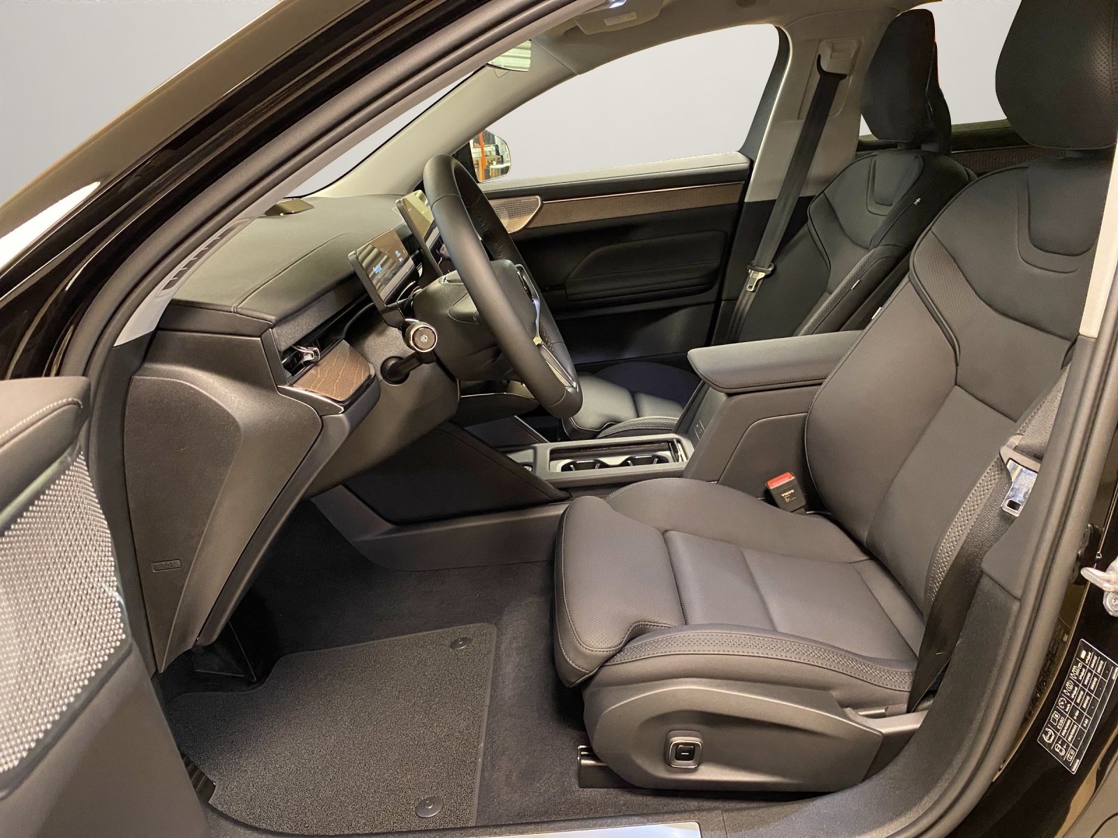 VOLVO ES90 Single 88 kWh Ultra-image-7