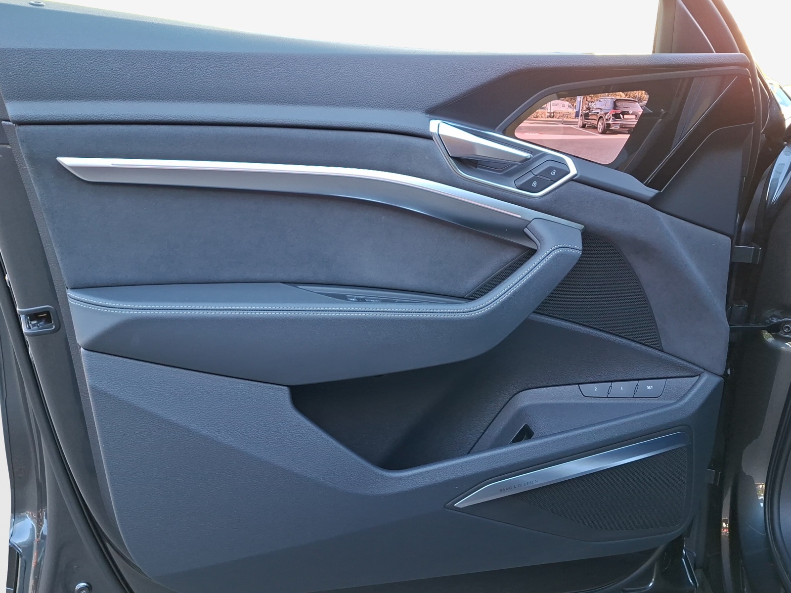 AUDI e-tron S quattro-image-14