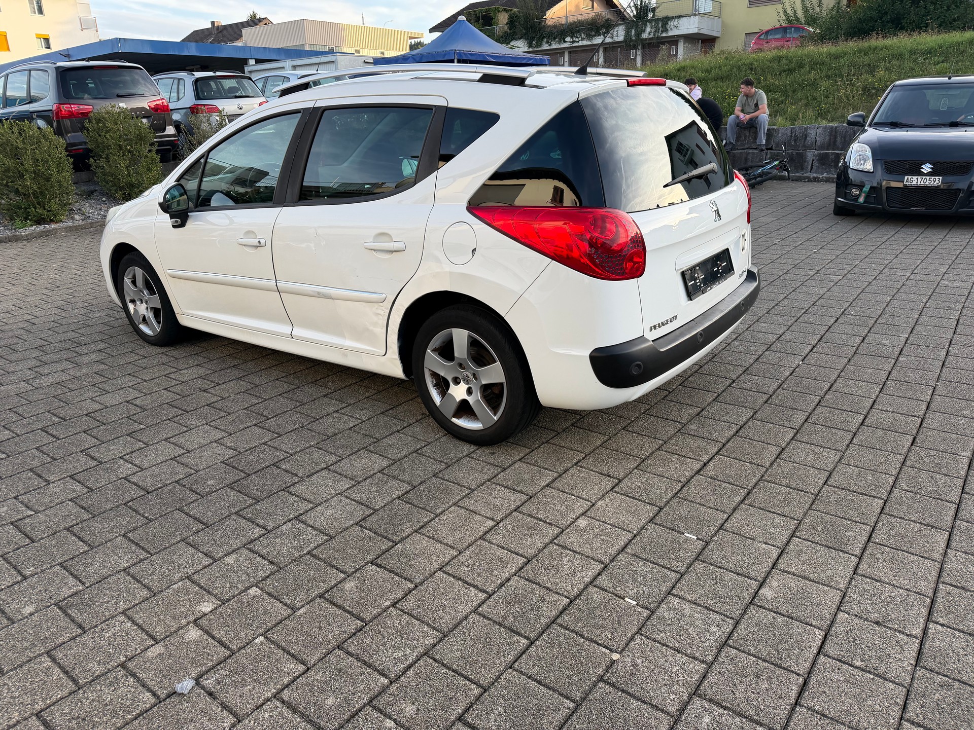 PEUGEOT 207 SW 1.6 16V Allure Automatic-showroom-element-1