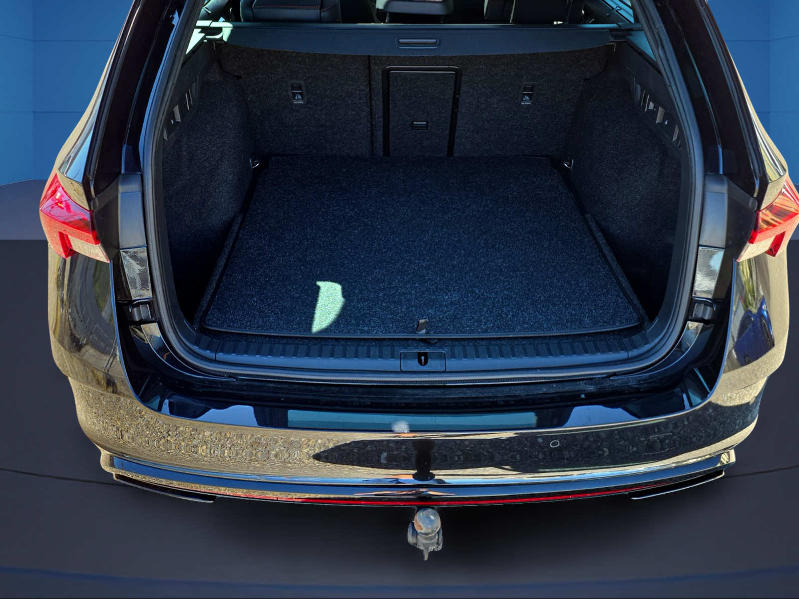 SKODA Octavia Combi 2.0 TDI DSG RS 4x4-image-8