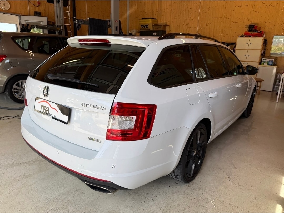SKODA Octavia Combi 2.0 TSI RS DSG-showroom-element-3
