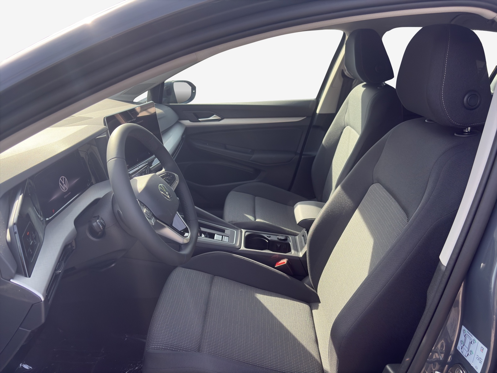 VW Golf 1.5 e TSI mHEV Value DSG-image-7